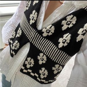 Tach knit vest only worn once